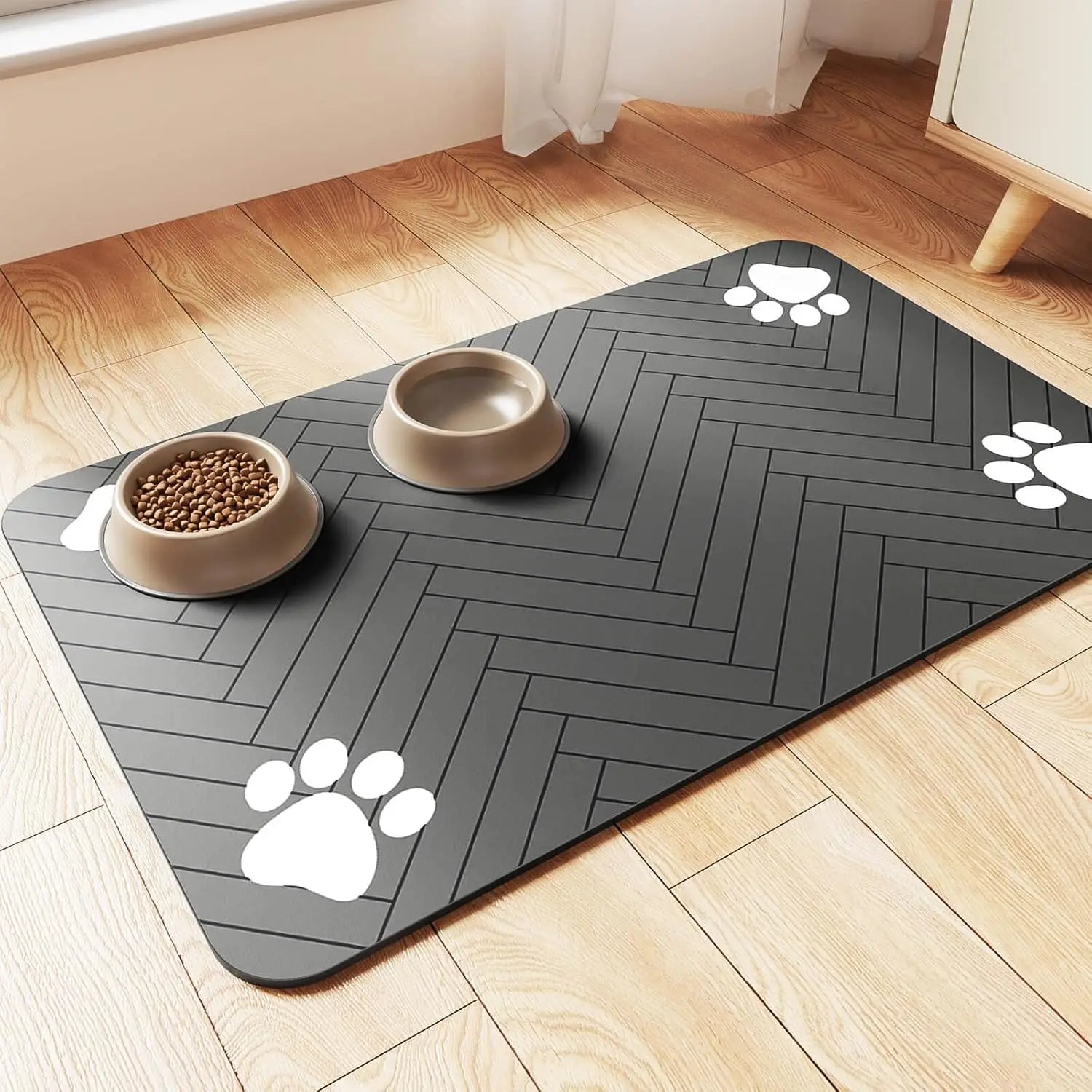 Diatomaceous dog food storage container for kibble and pet treats